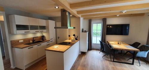Rauris Apartamento | Hochalmbahnen Chalets Rauris 1-11 WE1, Maislaufeldweg 1k EG