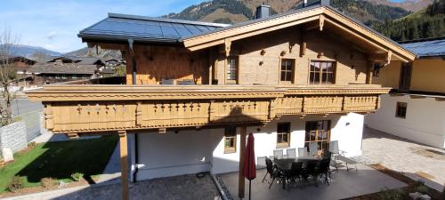 Rauris Apartamento | Hochalmbahnen Chalets Rauris 1-15 WE2, Maislaufeldweg 1o OG