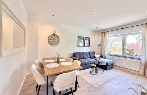 Neheim Apartamento | Hochwertig saniertes Apartment "Jana", direkt am Ruhrtalradweg, Arnsberg - Neheim