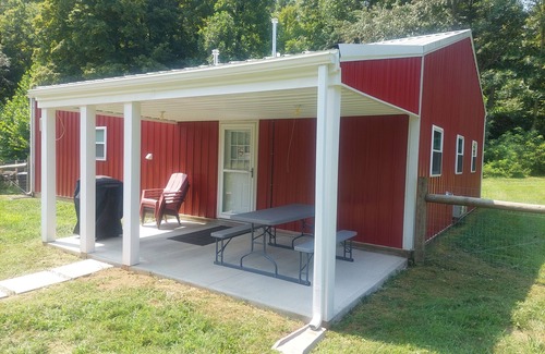 McArthur Casa | HOCKING HILLS REGION ALOJAMIENTO. Sólo para adultos. Humo y mascota gratis.