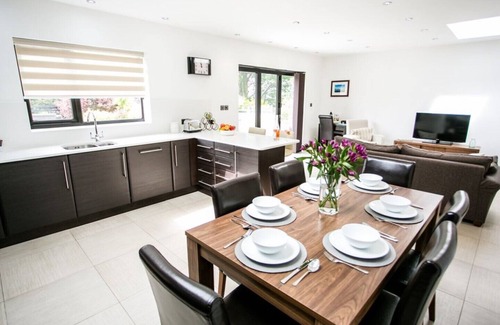 Blackburn Cabaña | Hodder Cottage in The Ribble Valley, Whalley, Lancashire - Sleeps 6