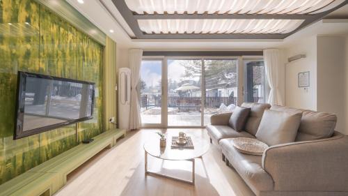 Seowon Casa | Hoengseong Withpet Village