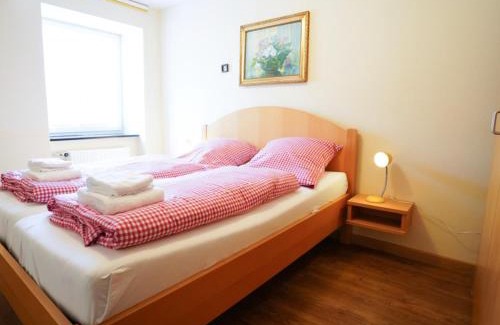 Niederberndorf Apartamento | Hof Köhne - Altes Bauernhaus - Wohnung Katze