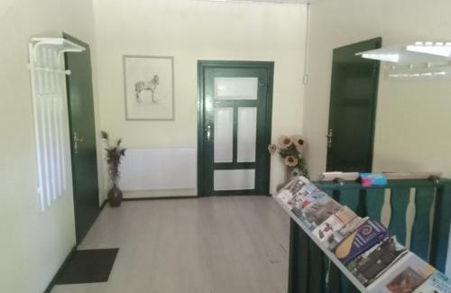 Saal Apartamento | Hof Kranichweide, Ferienwohnung "Hrimfaxi"