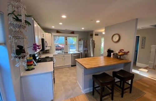 Dupont Casa | Hoffman Hill Flat