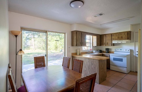 Homosassa Casa | Hog Head Hotel Bring your Hogs and your Dogs! Pets stay free bring your humans!