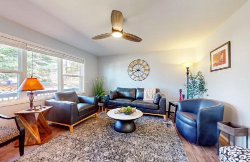 Fayetteville Casa | Hog Heaven
