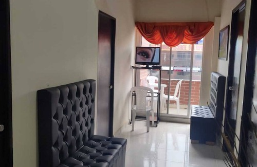 Santa Fe Apartamento | HOGAR DEL VIAJERO MEDELLIN