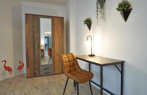 Brandenburg an der Havel Apartamento | HOGULU - 3 - RAUM - App 25 mit Balkon
