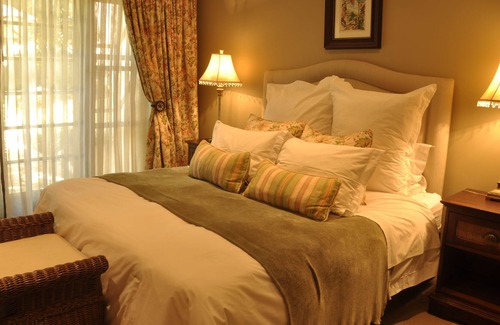 Greater Johannesburg Metropolitan Area Hotel | Hole In One Boutique Hotel