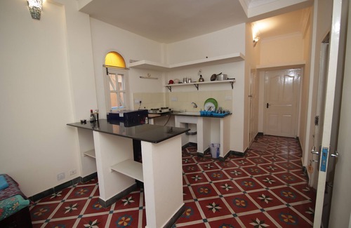 Kalapettai Hotel | Holi-Wood Guesthouse