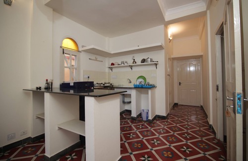 Kalapettai Hotel | Holi-Wood Guesthouse