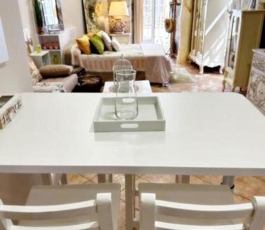 Centro histórico de Baiona Apartamento | Holibai, Peperete, Luminoso Estudio Centro Baiona