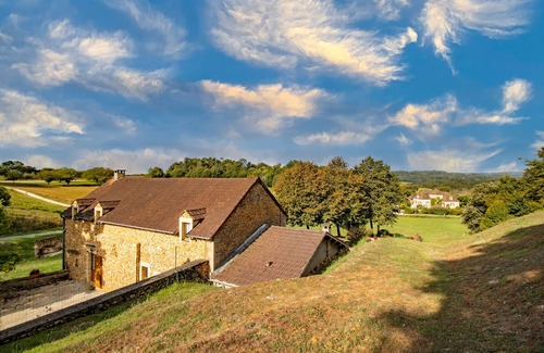 Prats-de-Carlux Casa | Casa de vacaciones 'Maison Les Tilleuls' con terraza privada, jardín privado y Wi-Fi
