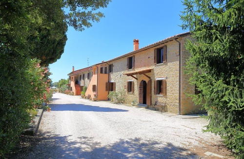 Passignano sul Trasimeno Apartamento | Apartamento de vacaciones en granja - Nogal - Residencias San Martín