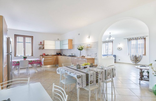 Villafranca di Verona Apartamento | Apartamento vacacional "La Siesta" con jardín compartido, balcón y Wi-Fi