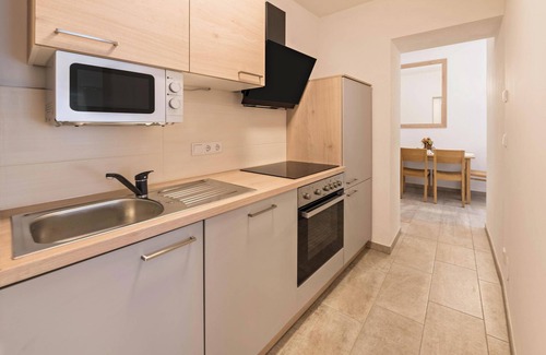 Sankt Martin Apartamento | Apartamento vacacional "Sarah" con vistas a la montaña, sauna, Wi-Fi y terraza