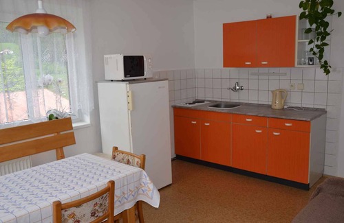 Jablonec nad Jizerou Apartamento | Apartamento vacacional cerca de los remontes y piscina natural