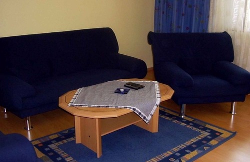 Sankt Andra am Zicksee Apartamento | Apartamento vacacional en una ubicación central
