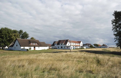 Hiddensee Apartamento | Apartamento vacacional bajo un techo de paja, sólo a 100 m del Mar Báltico