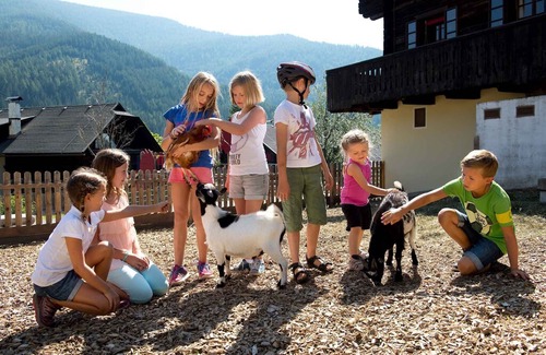 Bad Kleinkirchheim Apartamento | Holiday apartment with wifi and parking