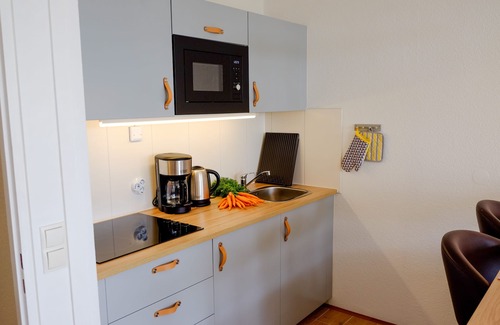 Wendtorfer Strand Apartamento | Apartamento vacacional con balcón solarium.