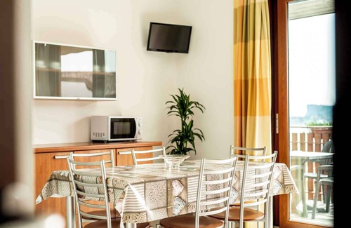 Villaggio Sanghen Apartamento | Apartamento vacacional Residencia directamente en el Lago de Garda