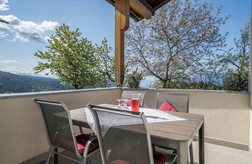 Verano Apartamento | Apartamento vacacional "Rotsteinhof Morgentau" con balcón y Wi-Fi