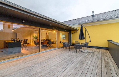 Gmuend in Kaernten Apartamento | Apartamento "Gasthof Alte Post - Top 7 Admiral" con vistas a la montaña y Wi-Fi