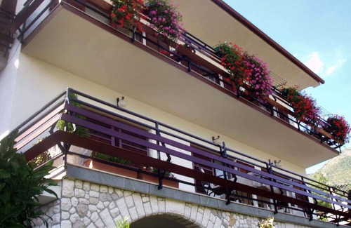 Sucici Apartamento | Apartamento vacacional con 2 terrazas y vista al mar