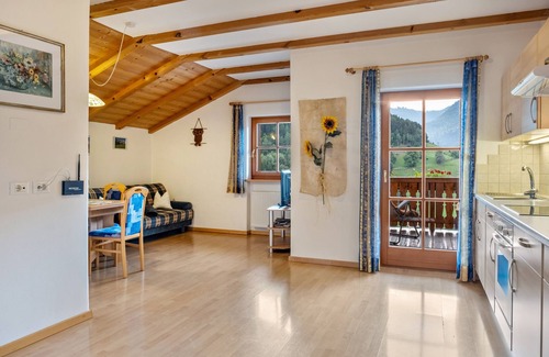 Fie allo Sciliar Apartamento | Apartamento vacacional "Oberpatiglhof - Anna" con vistas a la montaña, terraza compartida y Wi-Fi