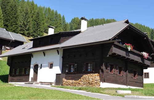 Bad Kleinkirchheim Apartamento | Holiday apartment with wifi and parking