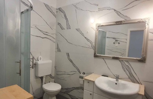 Novaki Pazinski Apartamento | Apartamento vacacional para un máximo de 8 personas en el verde centro de Istria