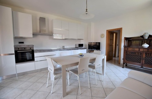 Marina di Campo Apartamento | Cereza Casa de vacaciones, Marina di Campo conveniente para la playa y el centro.