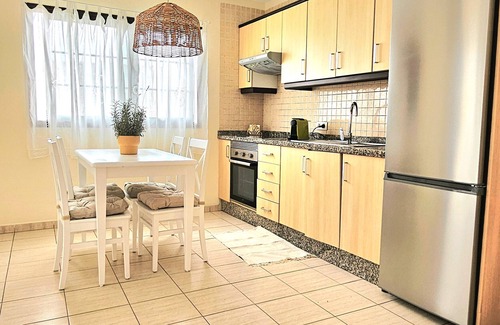 Playa San Juan Apartamento | Holiday Apartment 'Ático' with Mountain View, Private Terrace and Wi-Fi