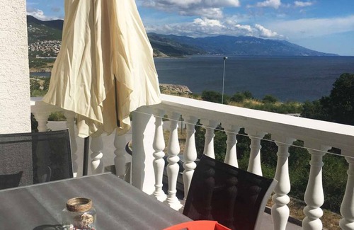 Povile Apartamento | Holiday apartment 70 m from the sea