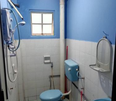 Kampung Teluk Kemang Apartamento | HOLIDAY APARTMENT AT PD PERDANA CONDO RESORT