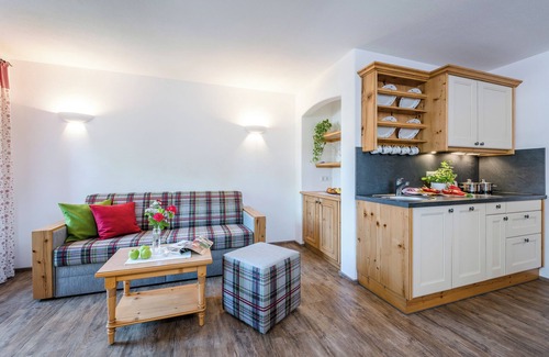 Chieming Apartamento | Apartamento vacacional "Beim Paulfischer - Eckbankerl" Cerca de Chiemsee con balcón y terraza