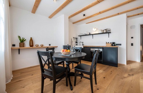 Bressanone Apartamento | Apartamento "Binderhof Apt Obm" con vistas a la montaña, terraza privada y Wi-Fi