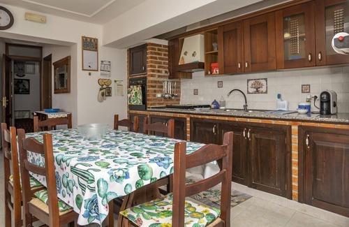 Marina di Caronia Apartamento | Holiday Apartment "Casa Marina" with Sea View & Wi-Fi