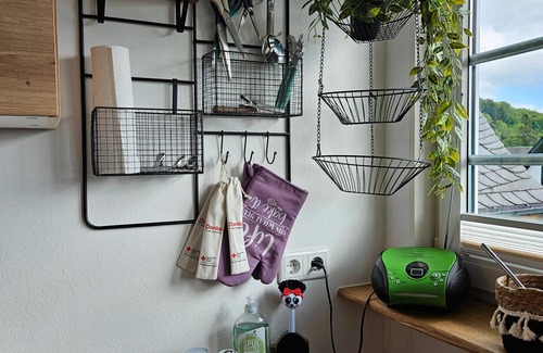 Bad Fredeburg Apartamento | Holiday Apartment 'Zum Heubalken' with Balcony and Wi-Fi