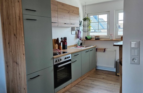 Bad Fredeburg Apartamento | Holiday Apartment 'Zum Heubalken' with Balcony and Wi-Fi