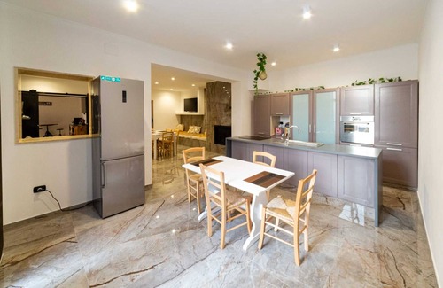 Trepuzzi Apartamento | Apartamento vacacional "Dimora Mazzapinta" con piscina compartida, terraza privada y Wi-Fi