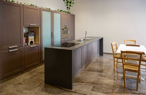 Trepuzzi Apartamento | Apartamento vacacional "Dimora Mazzapinta" con piscina compartida, terraza privada y Wi-Fi