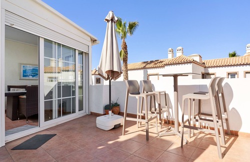 Torrox Costa Apartamento | Apartamento vacacional 'Casa Cox Laguna Beach Torrox Costa' con vistas al mar