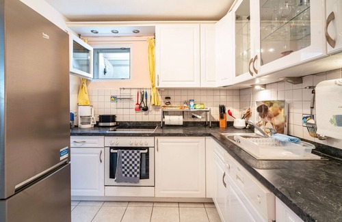Riederau Apartamento | Apartamento vacacional 'Ferienwohnung Marianna' cerca del lago con jardín compartido y Wi-Fi