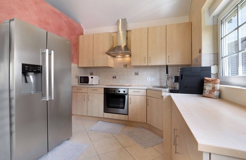 Kehl Apartamento | Apartamento vacacional 'Gästesuite' con vistas al bosque, terraza, Wi-Fi y aire acondicionado