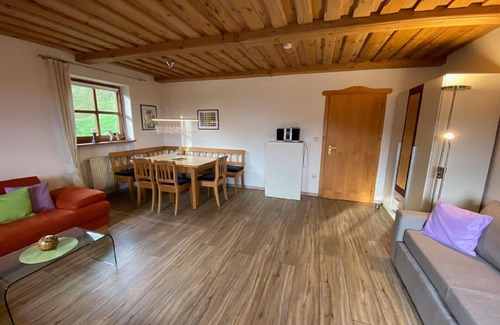 Hauzenberg Apartamento | Apartamento de vacaciones Hauzenberg para 1 - 5 personas con 1 dormitorio - Apartamento en casa unif