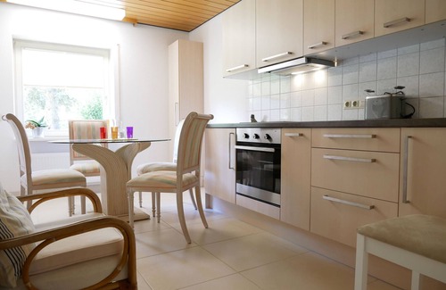 Urberg Apartamento | Holiday Apartment 'Im Haus Vita' with Shared Terrace and Shared Garden
