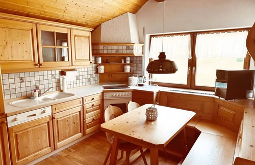 Wieden Apartamento | Holiday Apartment 'Im Wiedener Hof' with Mountain View, Balcony and Wi-Fi